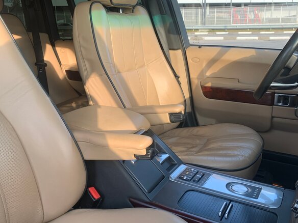 2010 Land Rover Range Rover III Рестайлинг 2, чёрный, 1550000 рублей - вид 6