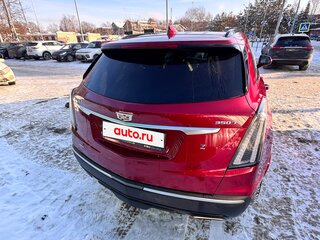 2020 Cadillac XT5 I Рестайлинг, красный, 3600000 рублей, вид 5