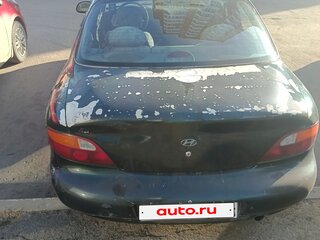 1996 Hyundai Lantra II, зелёный, 90000 рублей, вид 3