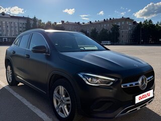 2021 Mercedes-Benz GLA 200 II (H247), синий, 2450000 рублей, вид 2