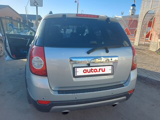 2010 Chevrolet Captiva I, серебристый, 800000 рублей, вид 2