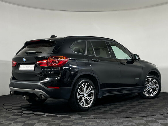 2017 BMW X1 20i xDrive II (F48), чёрный, 1870000 рублей - вид 1