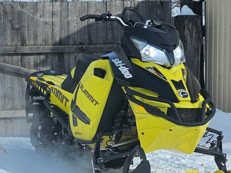 2016 BRP Ski-Doo Summit 800, жёлтый, 1130000 рублей, вид 5