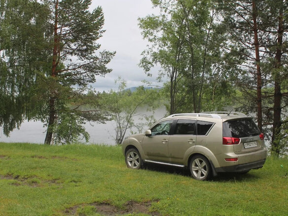 2008 Peugeot 4007, бежевый, 925000 рублей - вид 5