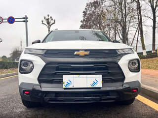 2023 Chevrolet TrailBlazer III, белый, 1170000 рублей, вид 2