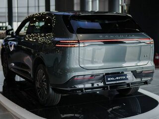 2025 Exeed Exlantix ET, зелёный, 6990000 рублей, вид 3