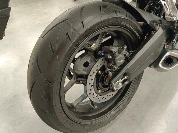 2025 Honda CBR 650R, красный, 1200000 рублей - вид 12