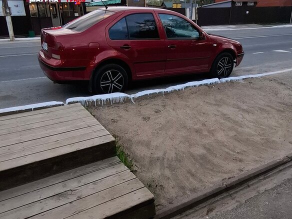 1999 Volkswagen Bora I, красный, 550000 рублей - вид 6