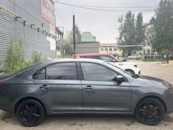 2015 Skoda Rapid I, серый - вид 3