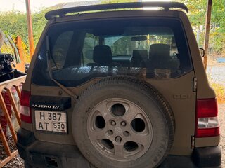 1998 Mitsubishi Pajero iO, серебристый, 170000 рублей, вид 3