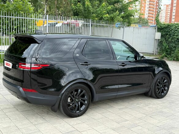 2018 Land Rover Discovery V, чёрный, 3500000 рублей - вид 8