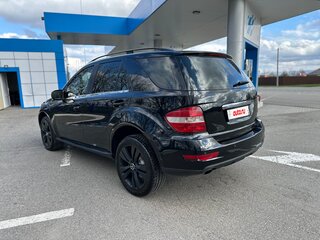 2009 Mercedes-Benz M-Класс 350 II (W164) Рестайлинг, чёрный, 1490000 рублей, вид 2
