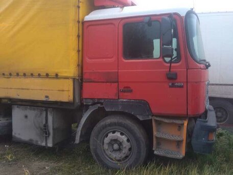 1987 MAN F (F7/F8/F9/F90), красный, 300000 рублей, вид 1