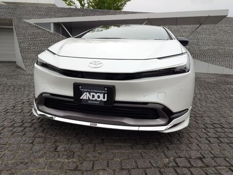 Toyota Prius V (XW60)