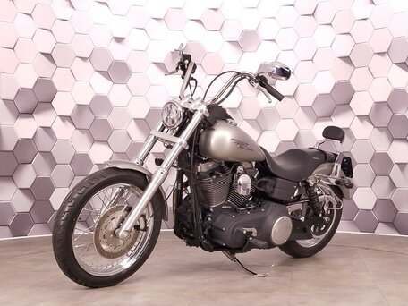 2007 Harley-Davidson Street Bob, серебристый, 849000 рублей, вид 2