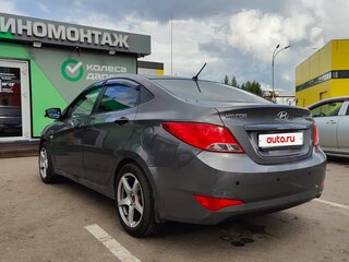 2014 Hyundai Solaris I, серый, 810000 рублей, вид 4