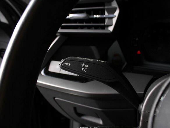 2022 Audi A3 IV (8Y), чёрный, 3500000 рублей - вид 11