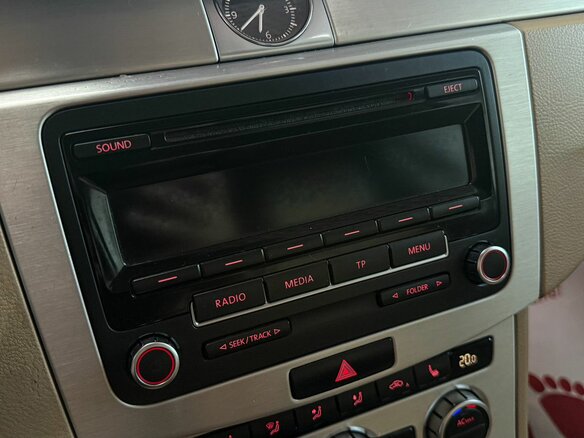 2012 Volkswagen Passat B7, чёрный - вид 17