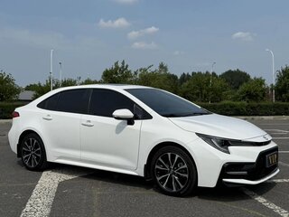 2022 Toyota Levin XII (E210) Рестайлинг, белый, 1500000 рублей, вид 2