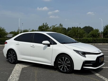 2022 Toyota Levin XII (E210) Рестайлинг, белый, 1500000 рублей, вид 2