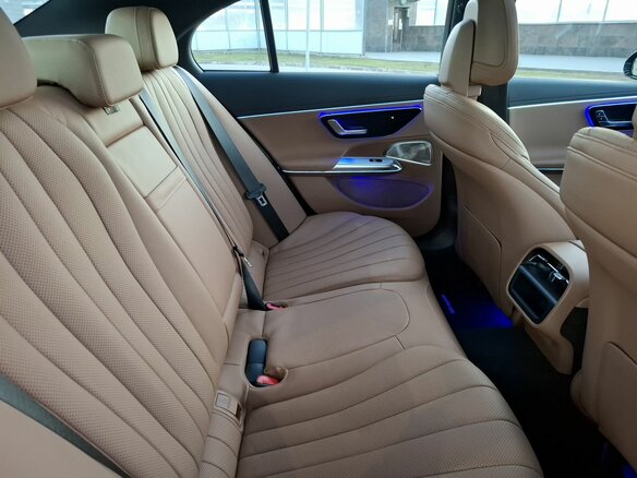 2025 Mercedes-Benz E-Класс 300 VI (W214, S214), чёрный, 9330000 рублей - вид 24