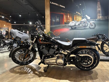 2024 Harley-Davidson Breakout, чёрный, 3500000 рублей, вид 3