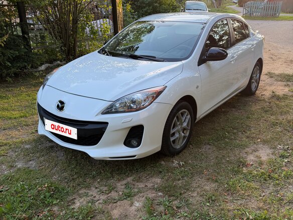 2013 Mazda 3 II (BL) Рестайлинг, белый - вид 1