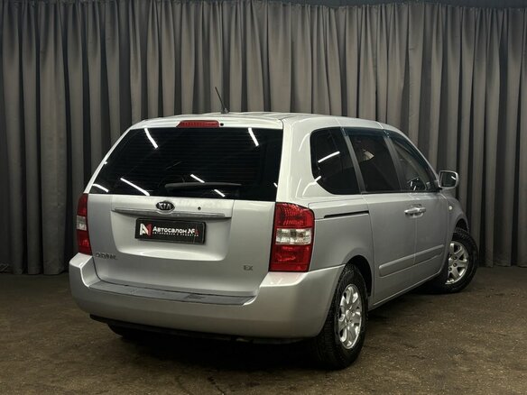2007 Kia Carnival Grand II, серебристый, 599900 рублей - вид 2