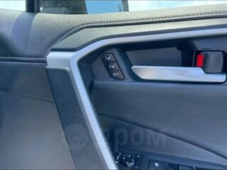 2019 Toyota RAV4 V (XA50), белый, 2950000 рублей, вид 3
