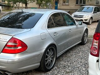 2003 Mercedes-Benz E-Класс 320 III (W211, S211), серебристый, 1550000 рублей, вид 2