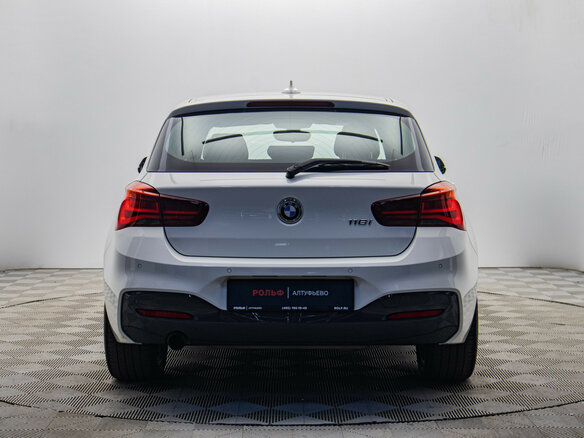 2018 BMW 1 серии 118i II (F20/F21) Рестайлинг 2, белый - вид 3