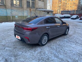 2020 Kia Rio IV, коричневый, 1650000 рублей, вид 5