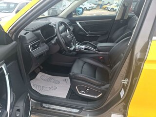 2024 Geely Atlas Pro, белый, 2025000 рублей, вид 5