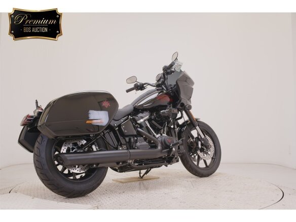 2026 Harley-Davidson Low Rider ST, чёрный - вид 4