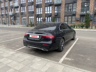 2020 Mercedes-Benz E-Класс 200 V (W213, S213, C238) Рестайлинг, чёрный, 4600000 рублей, вид 2