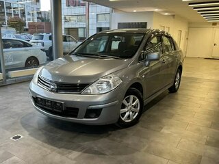2013 Nissan Tiida I Рестайлинг, серый, 647000 рублей, вид 1