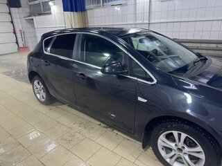 2011 Opel Astra J, чёрный, 420000 рублей, вид 5