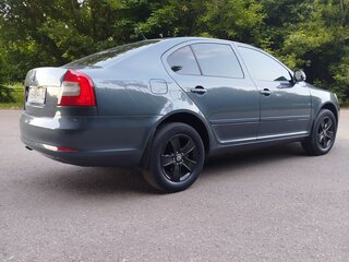 2011 Skoda Octavia II (A5) Рестайлинг, серый, 895000 рублей, вид 5