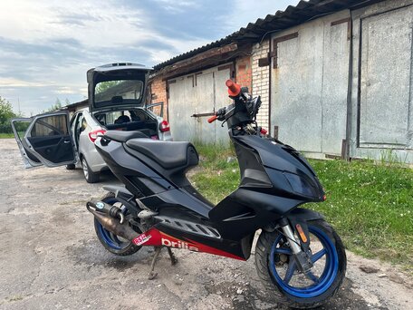 2009 Aprilia SR 50, чёрный, 200000 рублей, вид 1