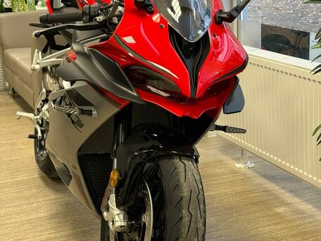 2025 QJMotor SRK 921 RR, красный, 1150000 рублей, вид 2