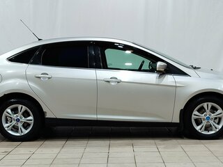 2011 Ford Focus III, серебристый, 590000 рублей, вид 3