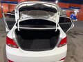 2016 Hyundai Solaris I Рестайлинг, белый, 990000 рублей - вид 11