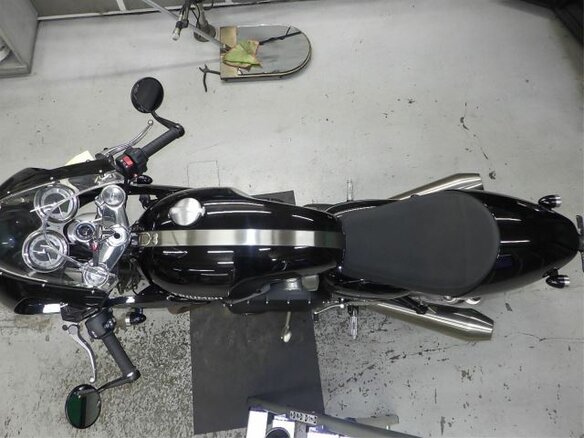 2021 Triumph Thruxton, чёрный, 1100000 рублей - вид 13