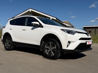 2018 Toyota RAV4 IV (XA40) Рестайлинг, белый, 2300000 рублей, вид 2