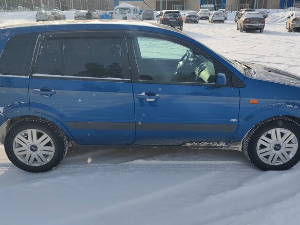 2008 Ford Fusion I Рестайлинг, синий, 255000 рублей - вид 5