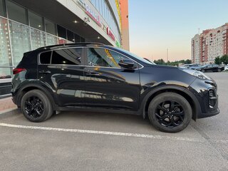 2021 Kia Sportage IV Рестайлинг, чёрный, 2800000 рублей, вид 3
