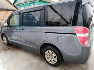 2010 Honda Stepwgn Spada IV, серый, 1290000 рублей, вид 4