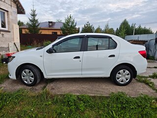 2014 Renault Logan II, белый, 620000 рублей, вид 3