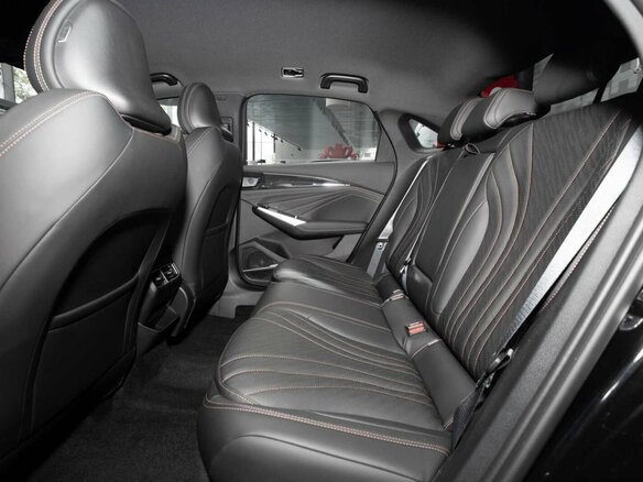 2026 Geely Preface I, чёрный, 3429990 рублей - вид 28