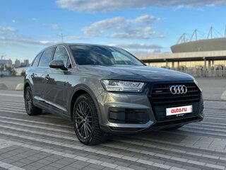 2017 Audi Q7 II (4M), серый, 3850000 рублей, вид 3